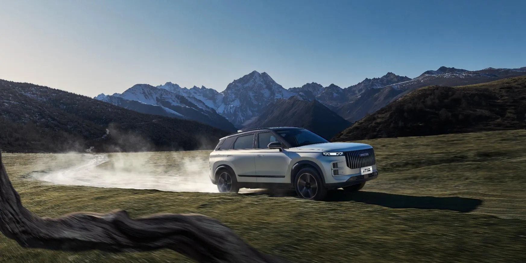 JAECOO 7 PHEV in der Seitenansicht